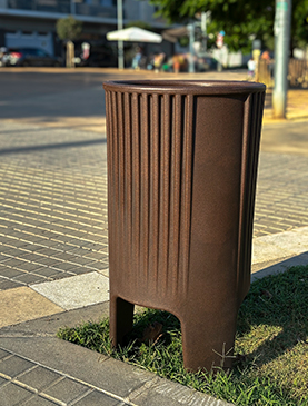 papelera econova imitación corten instalada