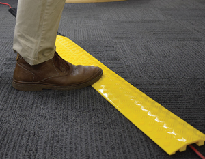 protector cable plastico 1 via